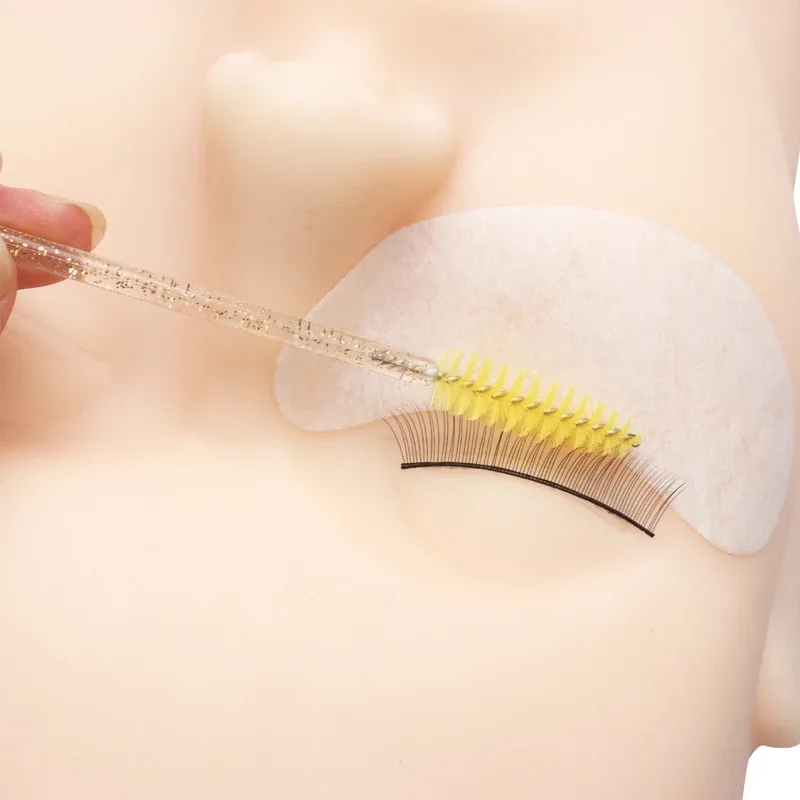 Pincéis descartáveis ​​para cílios, 50 peças, escova de sobrancelha de nylon, varinhas de rímel de cristal, aplicador de cílios, pente cosmético, ferramentas de maquiagem feminina