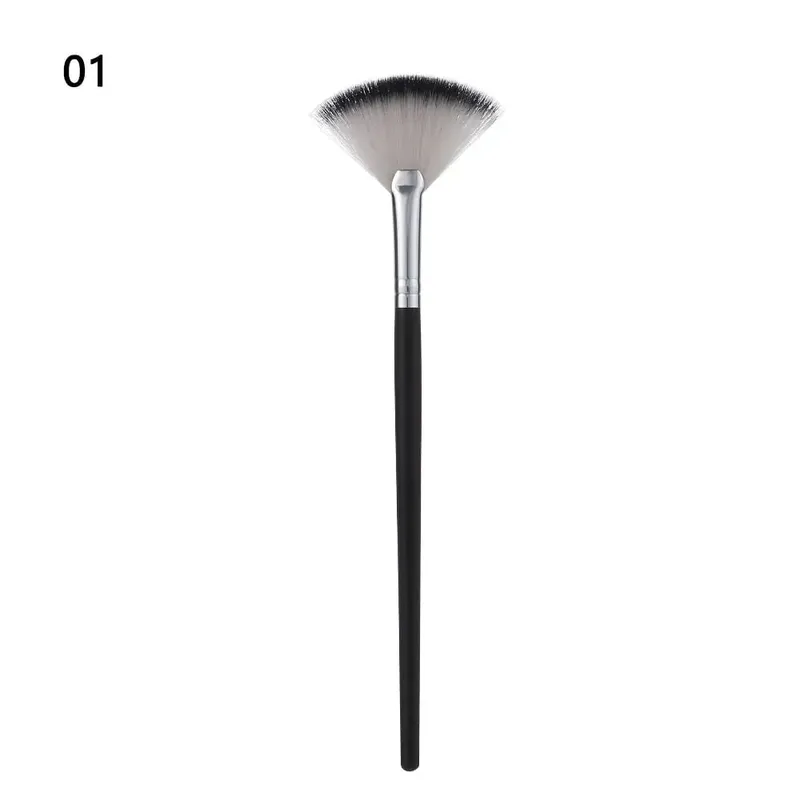 1 pçs novo profissional macio escova de maquiagem diamante rosto fã pincéis em pó alta qualidade ventilador aplicador para tratamentos faciais ferramenta cosmética