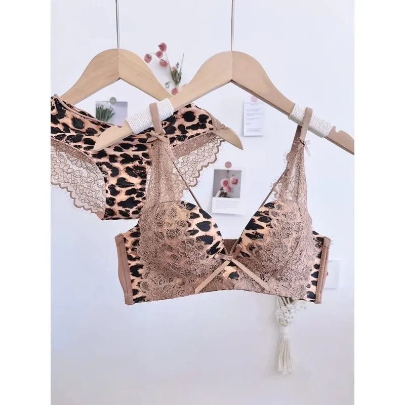 Leopard Print Cross Bust Push Up Σετ σουτιέν 32‑38 Wireless Seamless Anti Sag Comfort Sexy εσώρουχα για μικρό στήθος