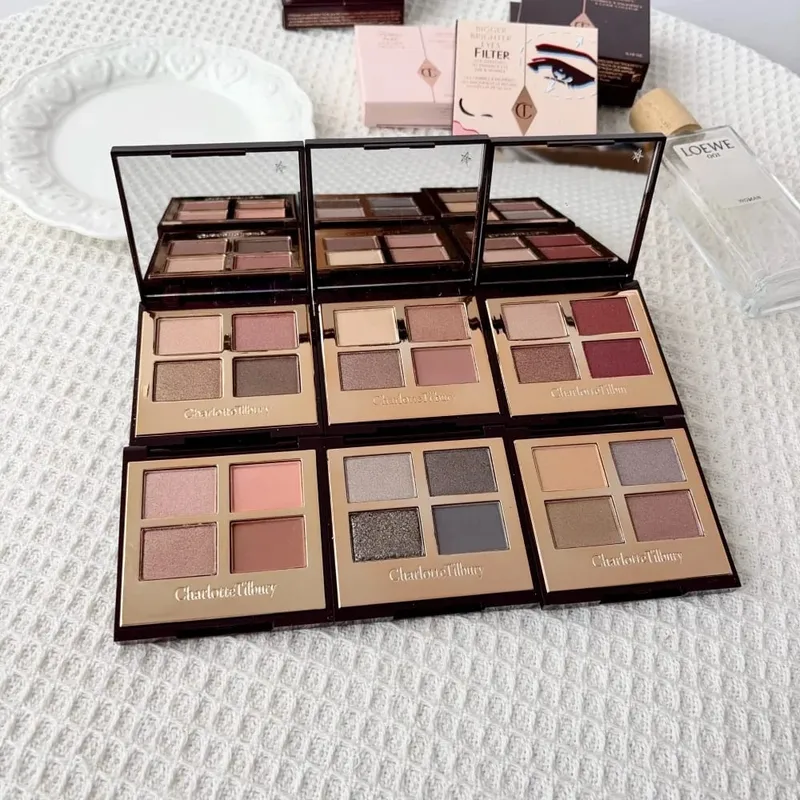Charlotte Tilbury Luxury Eyeshadow Palette Satin-matte Shimmer and Metallic Finishes Εύχρηστη παλέτα σκιών ματιών CT 4 αποχρώσεων — image 3