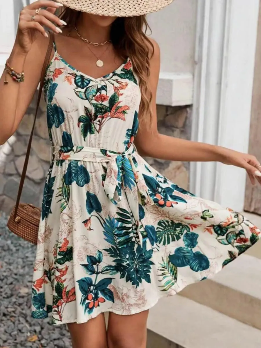 A Bohemian-Style Women's Belt Dress Suitable for Vacations and Outdoor Activities Comfortable and Fashionable. — image 2
