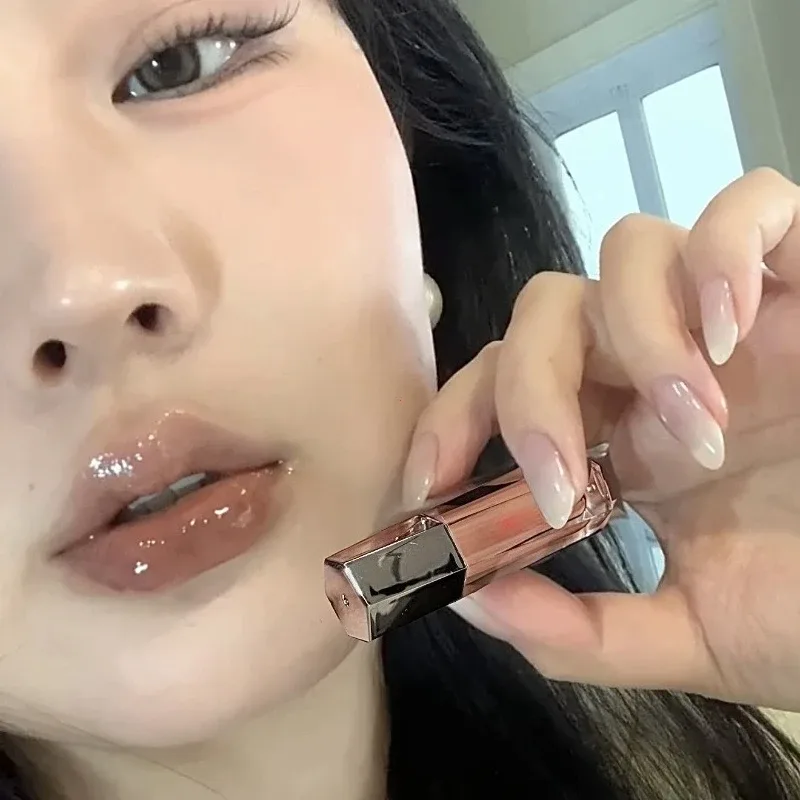 Ice Transparent Brown Lip Gloss Moisturizing Glossy Liquid Lipstick Water Light Glass Mirror Lip Glaze Long-lasting Beauty Lips — image 7