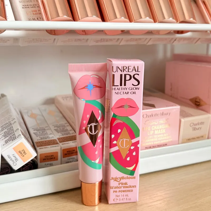 Σετ μακιγιάζ Charlotte Tilbury CT Highlighters Lip Blam 4 Χρώματα Παλέτα Σκιών για Χείλη Gloss Lip Blam Σετ Μαξιλάρι Talk Μεγάλης διάρκειας