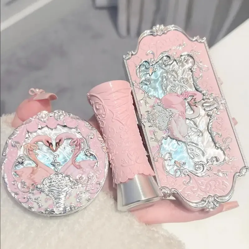 Flower Knows Σετ Μακιγιάζ Κουτί Full Swan Bear Garden Collection Ανάγλυφο Blush Shine Kit Lipstick Foundation All in Maquiagem Kit