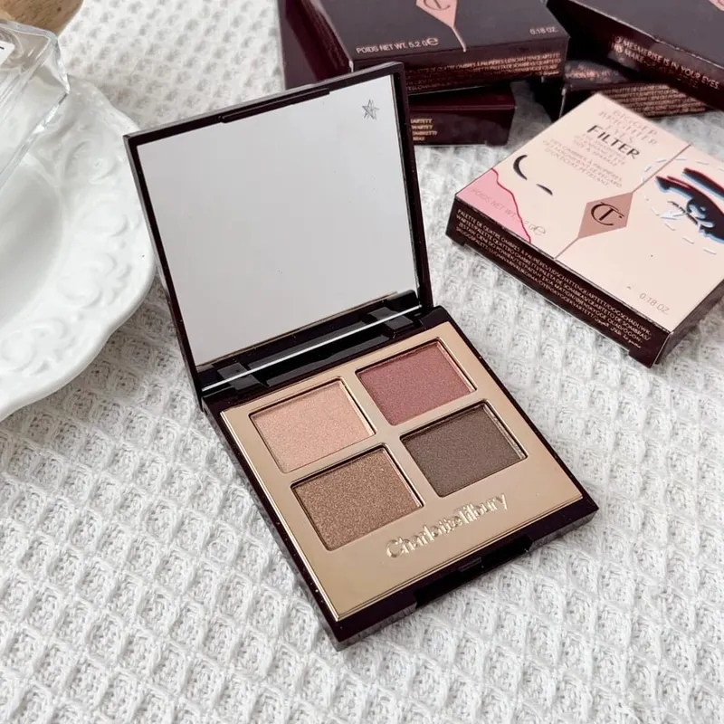 Charlotte Tilbury Luxury Eyeshadow Palette Satin-matte Shimmer and Metallic Finishes Εύχρηστη παλέτα σκιών ματιών CT 4 αποχρώσεων