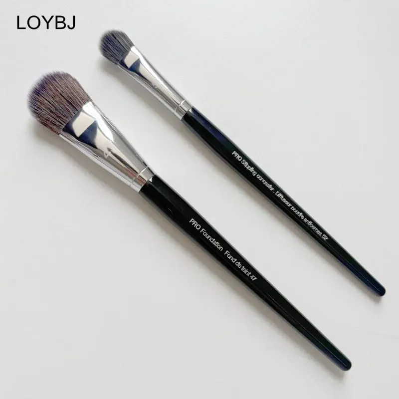 Professional Foundation Brush 47/52 Broom Head Liquid Foundation Shadow Repairing Brushes Women Face Base Makeup Beauty Tools — image 6