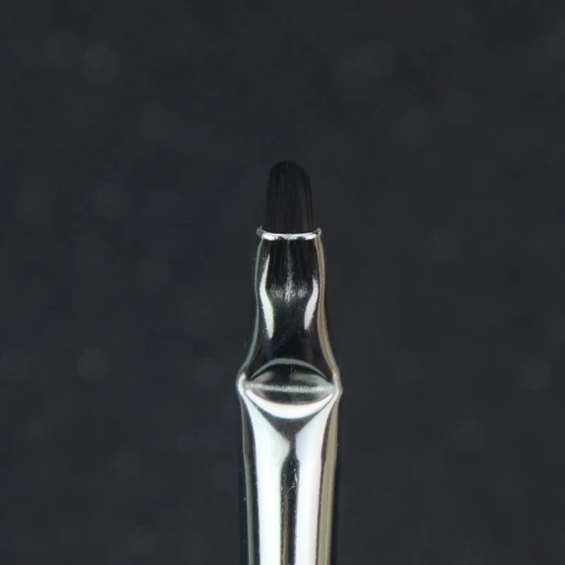 1Pc Pincéis de maquiagem para delineador dobrado, detalhe do delineador, ferramentas cosméticas de precisão.