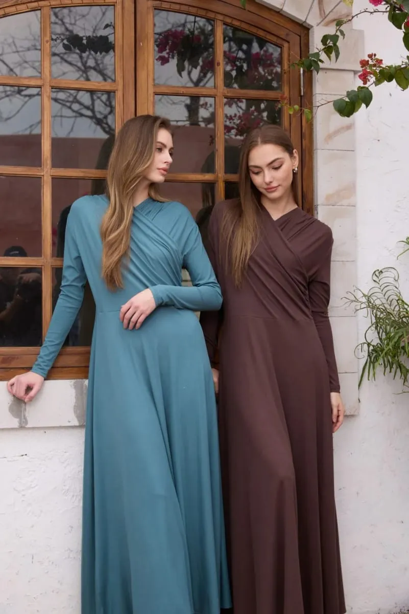 AS SS26 Flowy κομψό τύλιγμα Maxi φόρεμα ελαφρύ ύφασμα που κολακεύει κομψά γυναικεία ρούχα — image 4