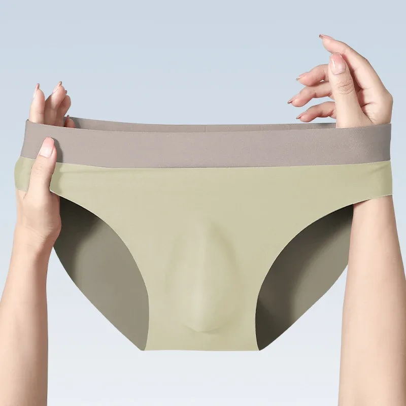 Men's ice silk seamless underwear 3D punching triangle shorts summer thin underpants boys sports shorts