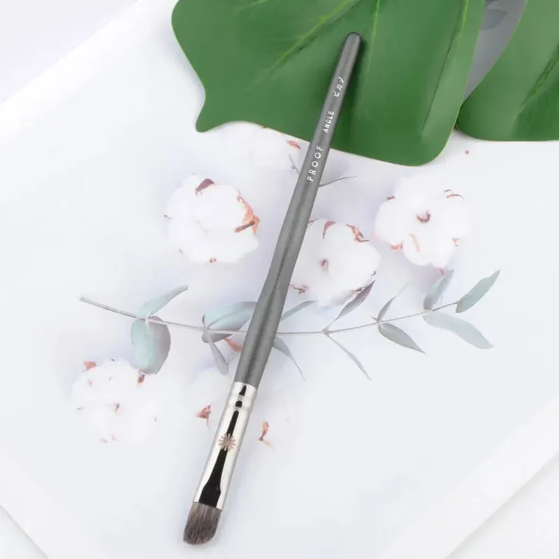1pc Smudge Makeup Brushes Flat Eye Liner Make Up Brush Detail Precision Concealer Powder contour highlight artist cosmetic tools