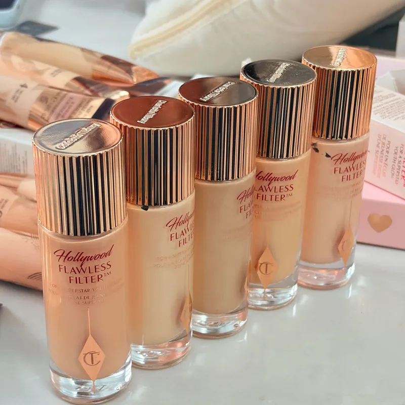 CT Holding Liquid Foundation Essence Hyaluronic Acid Foundation Makeup Spray Pressed Powder Διατηρεί αποτελεσματικά το αποτέλεσμα μακιγιάζ — image 6