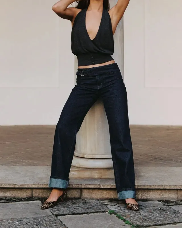 Wj Deep V Halter Neck Backless Knit Vest Waist-Cinching Short Sleeveless Top Backless Buttoned Waist-Cinching Short Knit Outerwear Top V-Neck Backless Top with Straps Short Knit Halter Neck Vest — image 5