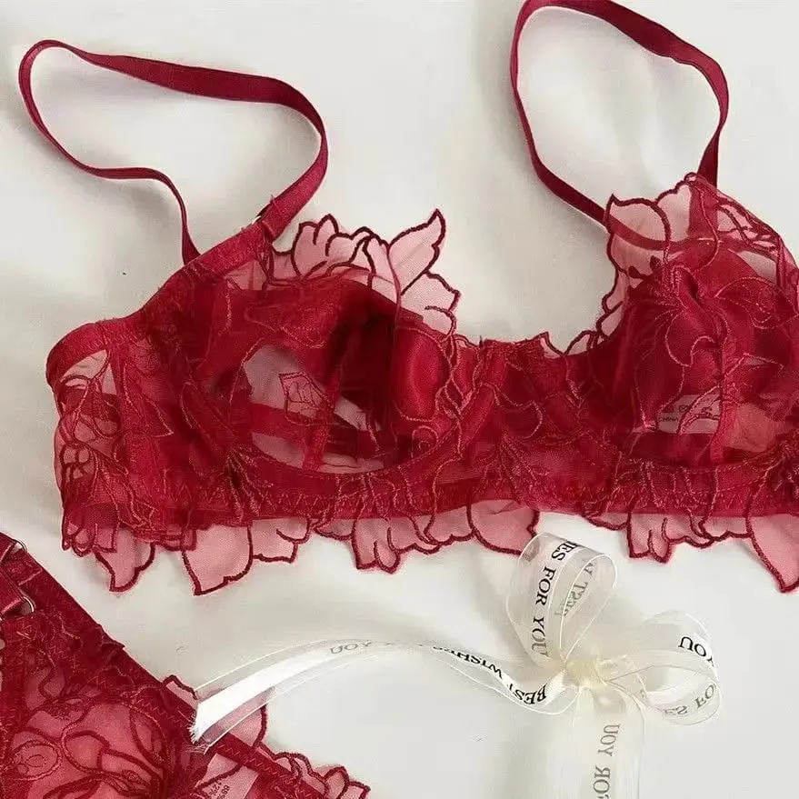 Σέξι δαντέλα ελαφρύ σετ σουτιέν Μαλακό underwire για ανύψωση και υποστήριξη Αποτρέπει τη χαλάρωση Εξαιρετικά κεντημένα εσώρουχα σετ δύο τεμαχίων