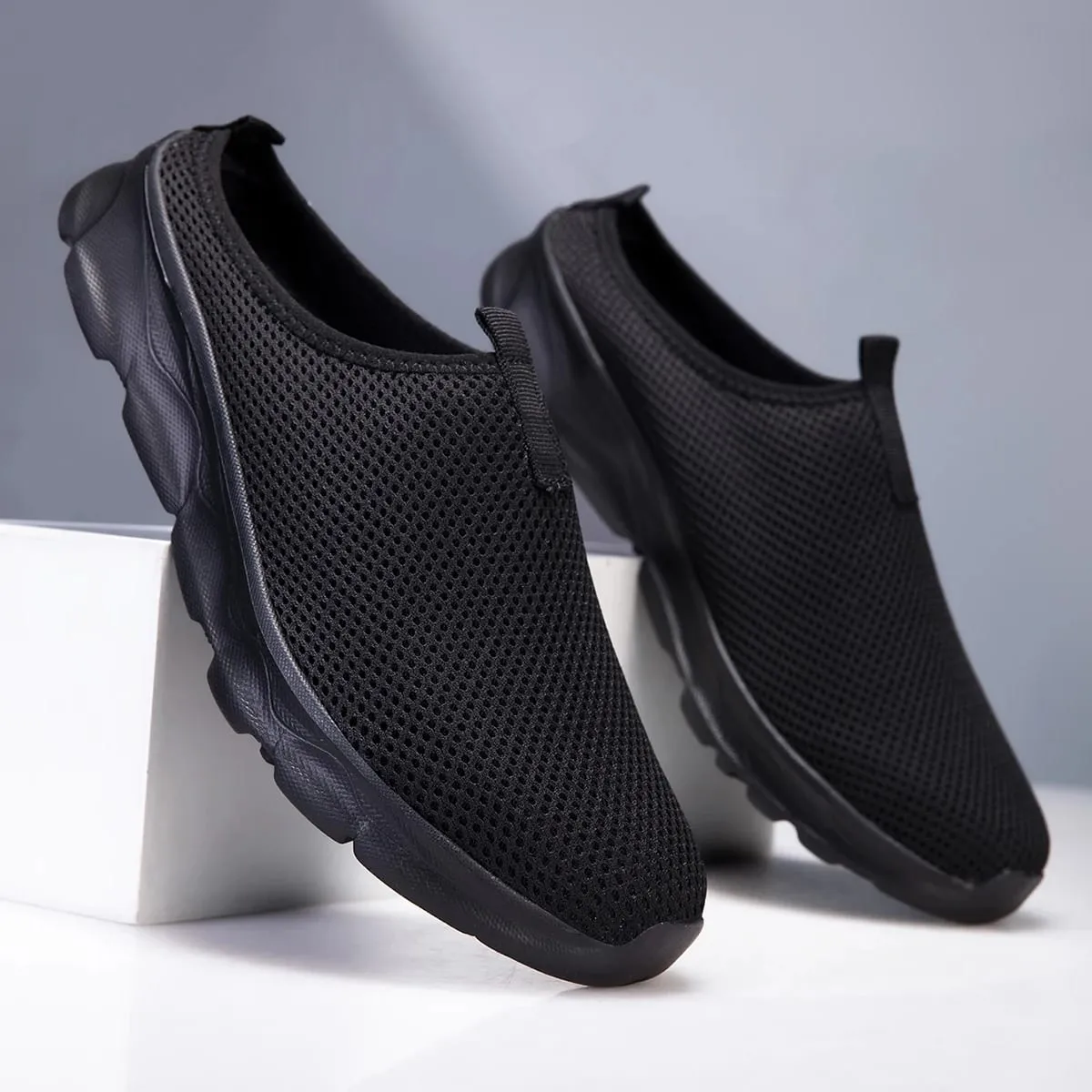Men's Half Slipper Shoes Fashion Breathable Outdoor Mesh Casual Sneakers Lightweight Comfortable Tenis Masculino Walking Shoes