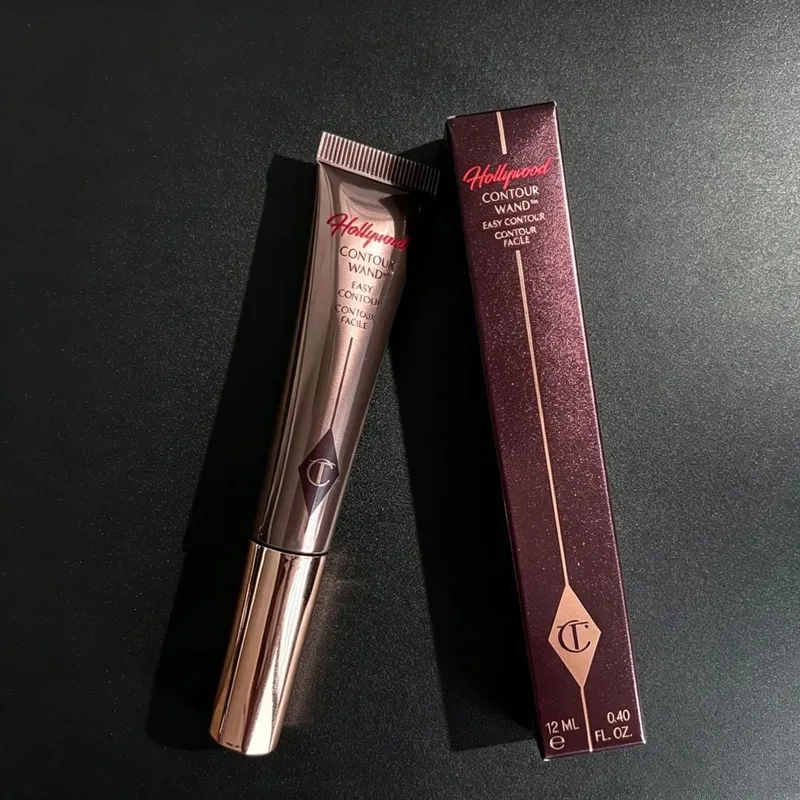 Charlotte Tilbury Liquid Contour Featherlight & Serum Foundation Luminous&Cream Blush Velvety αδιάβροχο, απαλό ανακατεμένο μακιγιάζ