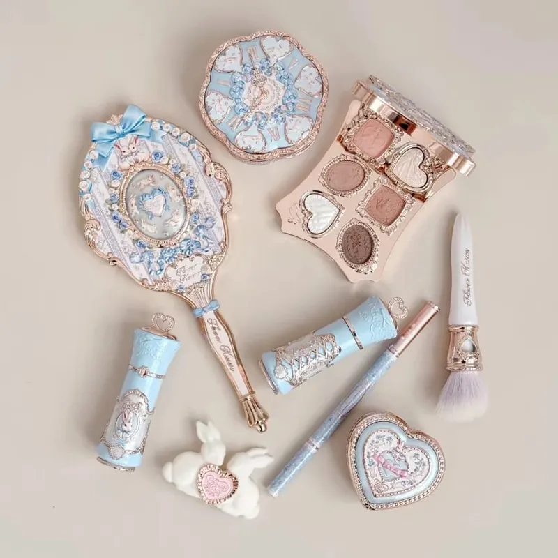 Flower Knows Σετ Μακιγιάζ Κουτί Full Swan Bear Garden Collection Ανάγλυφο Blush Shine Kit Lipstick Foundation All in Maquiagem Kit