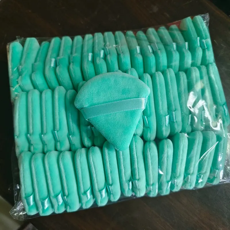 Χονδρική 50 τμχ Triangle Powder Puff Mini Face Makeup Sponge Cosmetics Μαλακό βαμβακερό πρόσωπο σε σκόνη Puff Washable Velvet Makeup Puff