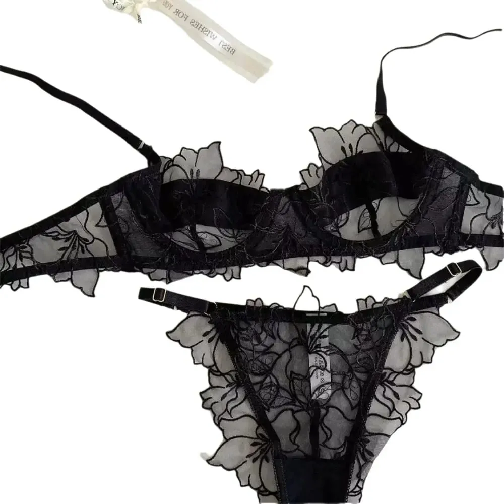 Σέξι δαντέλα ελαφρύ σετ σουτιέν Μαλακό underwire για ανύψωση και υποστήριξη Αποτρέπει τη χαλάρωση Εξαιρετικά κεντημένα εσώρουχα σετ δύο τεμαχίων