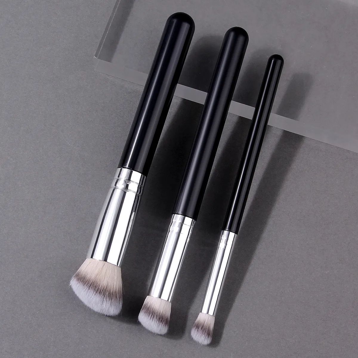 3PCS Professional Foundation & Concealer Brush Set Dense Hair Brushes for Liquid Foundation Medium & Mini Concealer Flawless — image 2