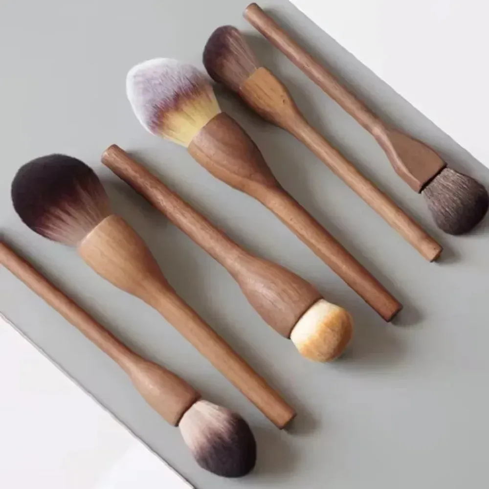 Pincéis de maquiagem retrô com cabo de madeira, super macio, nogueira, pó solto, blush, base, contorno, ferramentas de maquiagem cosmética