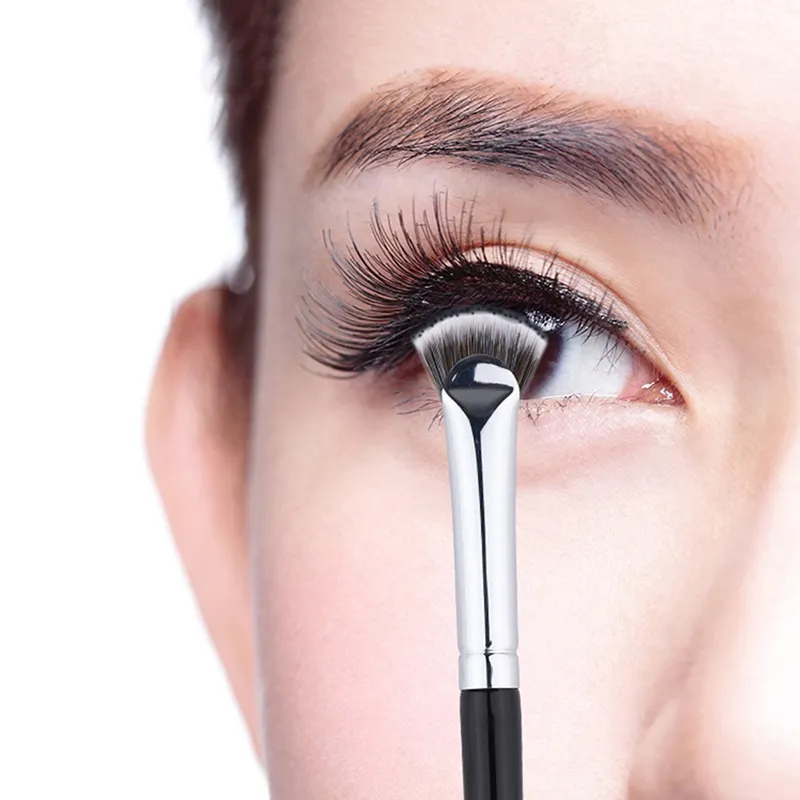 1PC Mascara Highlighter Powder Smudge Tool Πινέλο βλεφαρίδων σε σχήμα βεντάλιας Μαλακό χωρίς αποβολή Επαγγελματικά πινέλα μακιγιάζ βλεφαρίδων ομορφιάς