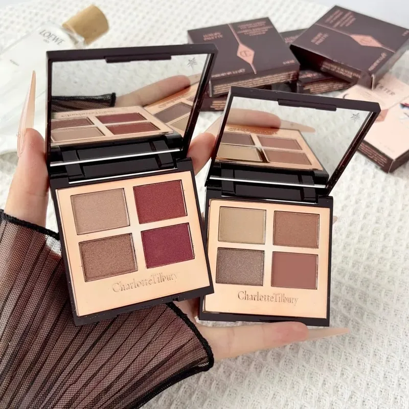 Charlotte Tilbury Luxury Eyeshadow Palette Satin-matte Shimmer and Metallic Finishes Εύχρηστη παλέτα σκιών ματιών CT 4 αποχρώσεων — image 5