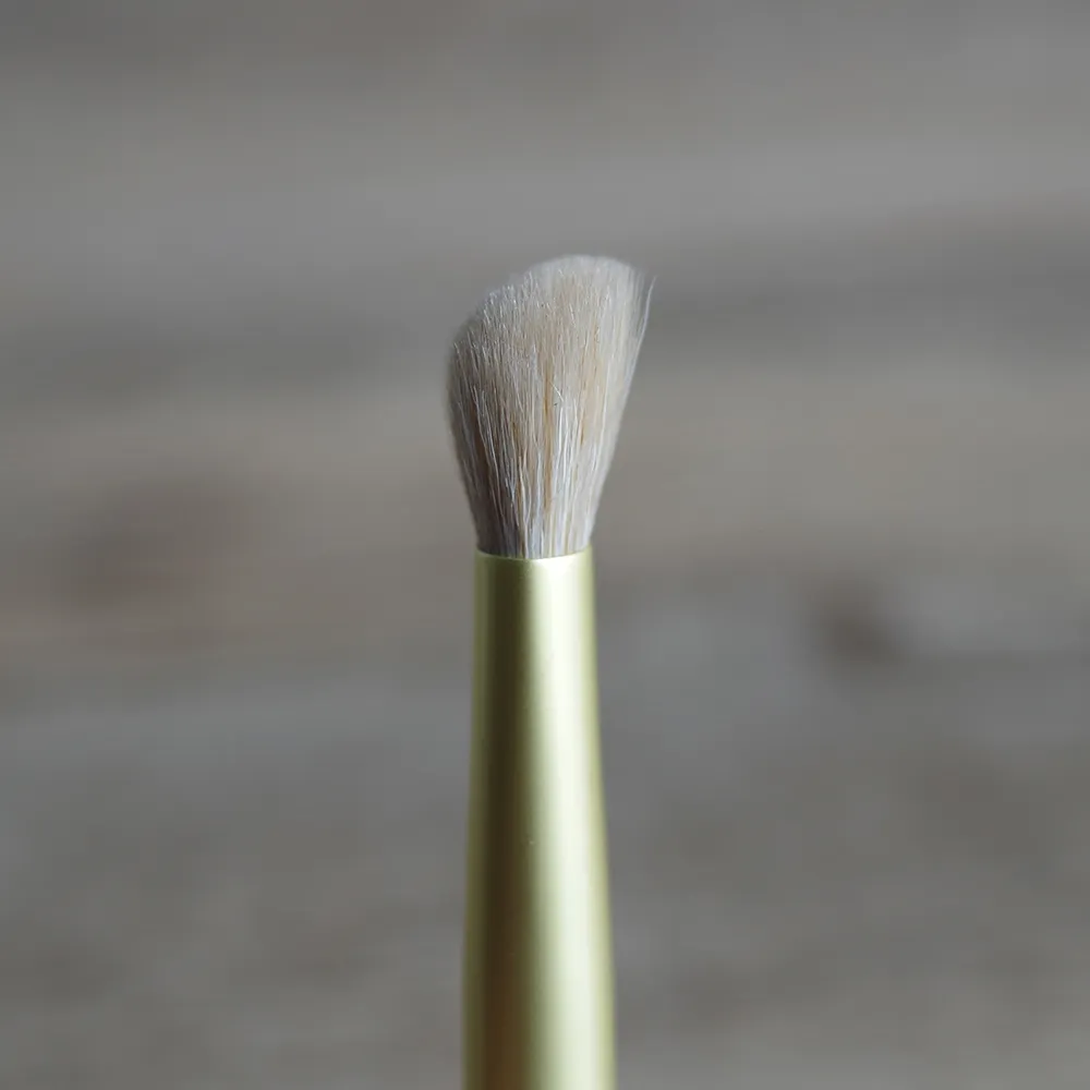 Macio saikoho cabra cabelo de raposa vermelha sd06 profissional mão trabalhada pincel de maquiagem inclinado sombra de olho escova ferramenta cosmética pincéis de maquiagem