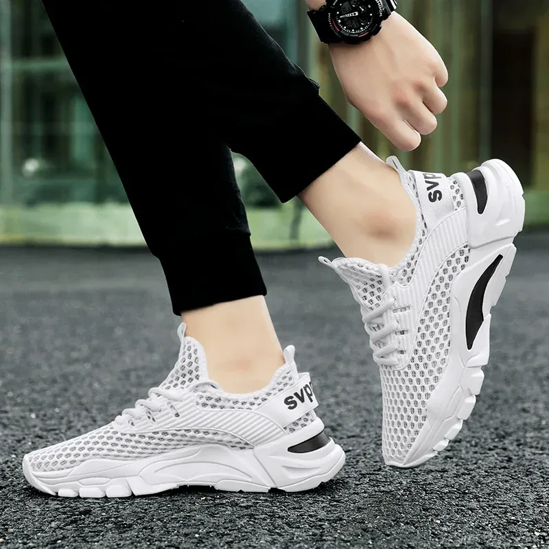Sommer Mænd Casual Sko Åndbar Mesh Herre Walking Sko Lette løbesneakers Bløde Par Jogging Tennis Sportssko