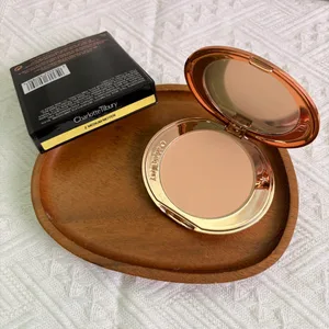 Charlotte Tilbury Setting Powder Compact Lip Gloss Foundation Paleta d'ombres d'ulls Blush de dos tons Lleuger Delicat De llarga durada