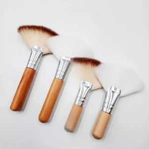 Mini makeup børste Blid skønhedsplejer Rengøring Kosmetisk Små hvide kort træskaft Syntetisk fiber viftebørster til ansigtsbehandling