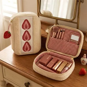 Bolsa de ferramentas cosméticas sanduíche de morango, grande capacidade, pincéis de maquiagem, batom, bolsa de armazenamento multifuncional, organizador comestic